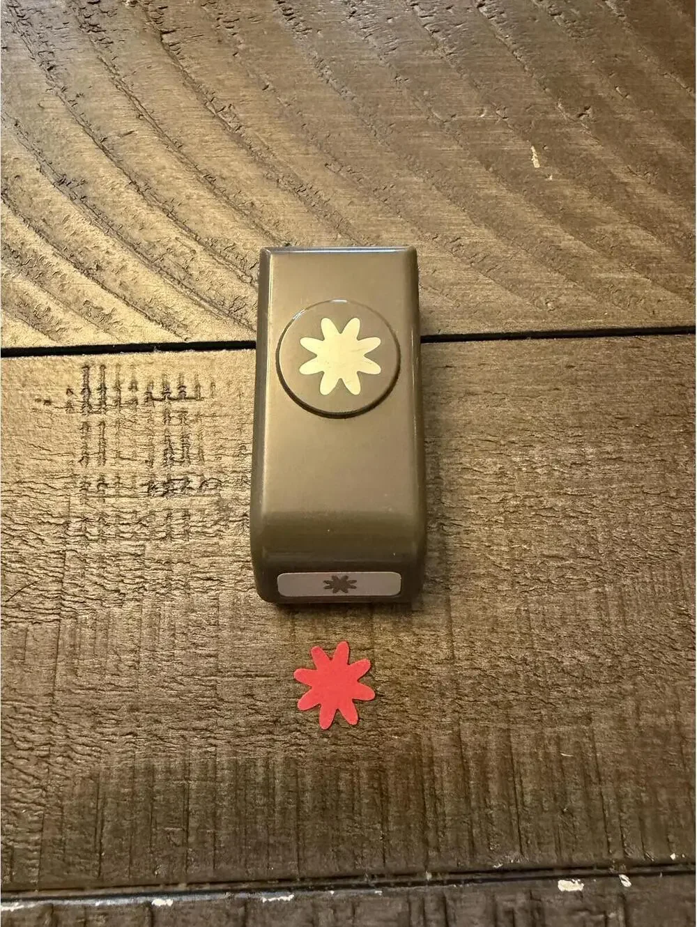 Stampin’ Up Petite Flower Shape Punch